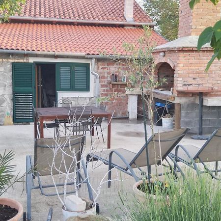 Stone House Vlasta Drnis Bagian luar foto