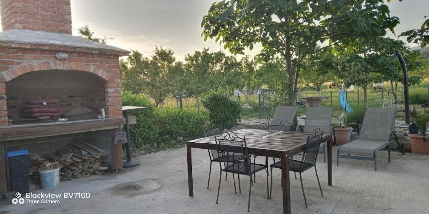 Stone House Vlasta Drnis Bagian luar foto