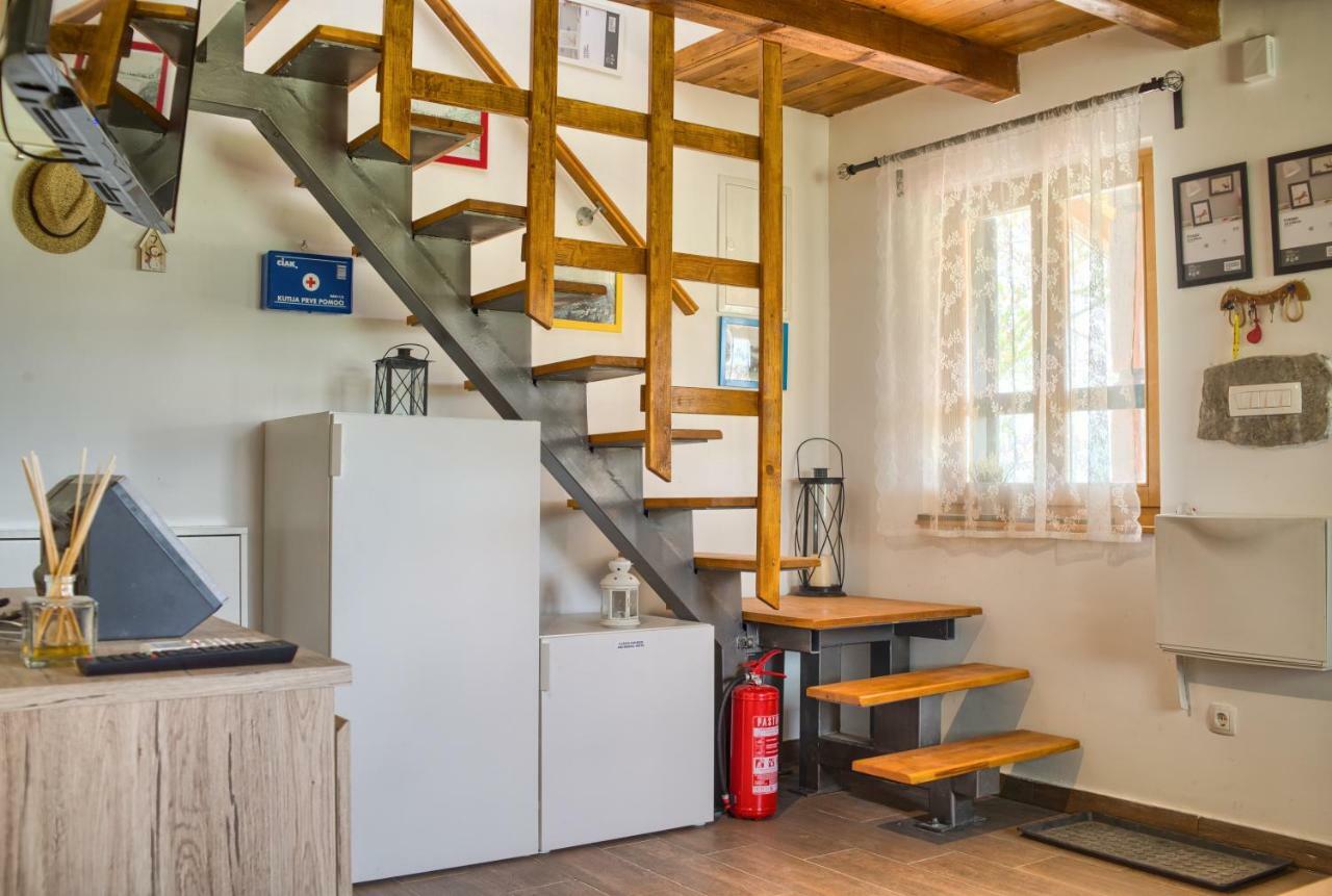 Stone House Vlasta Drnis Bagian luar foto