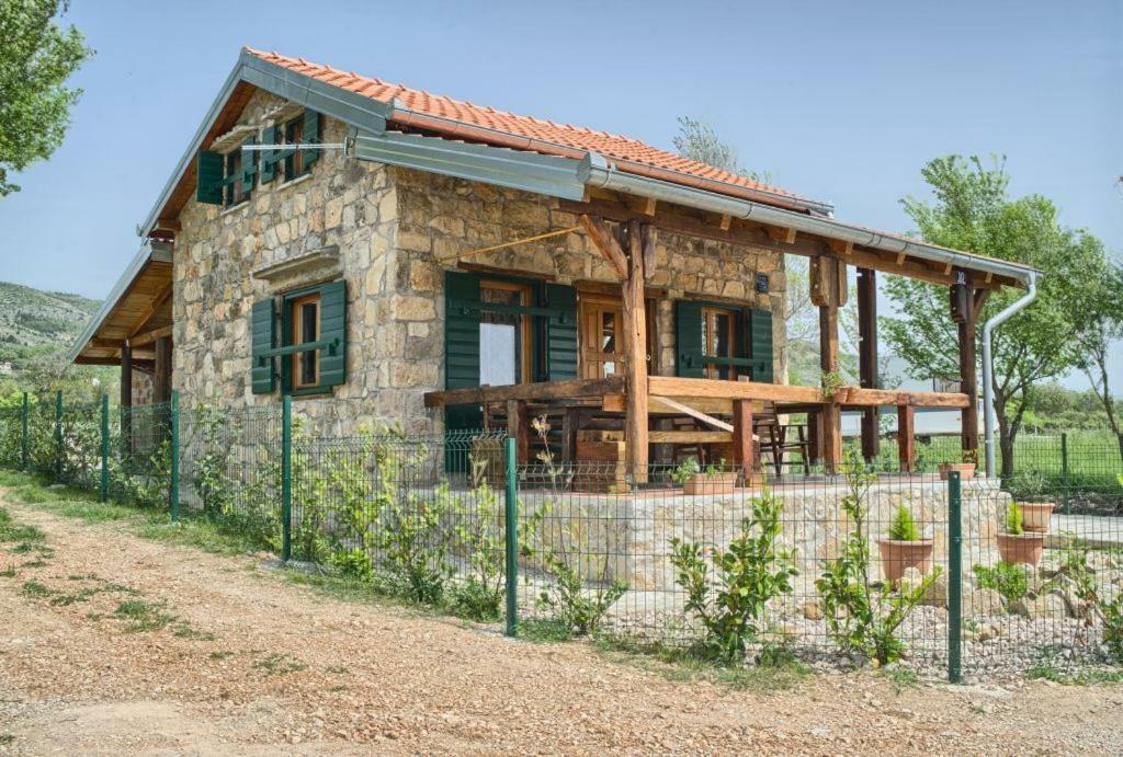 Stone House Vlasta Drnis Bagian luar foto
